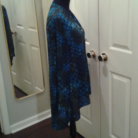 Zac and Rachel Blouse - Picture 3 of 8